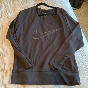 Nike long sleeve scoop crew neck large